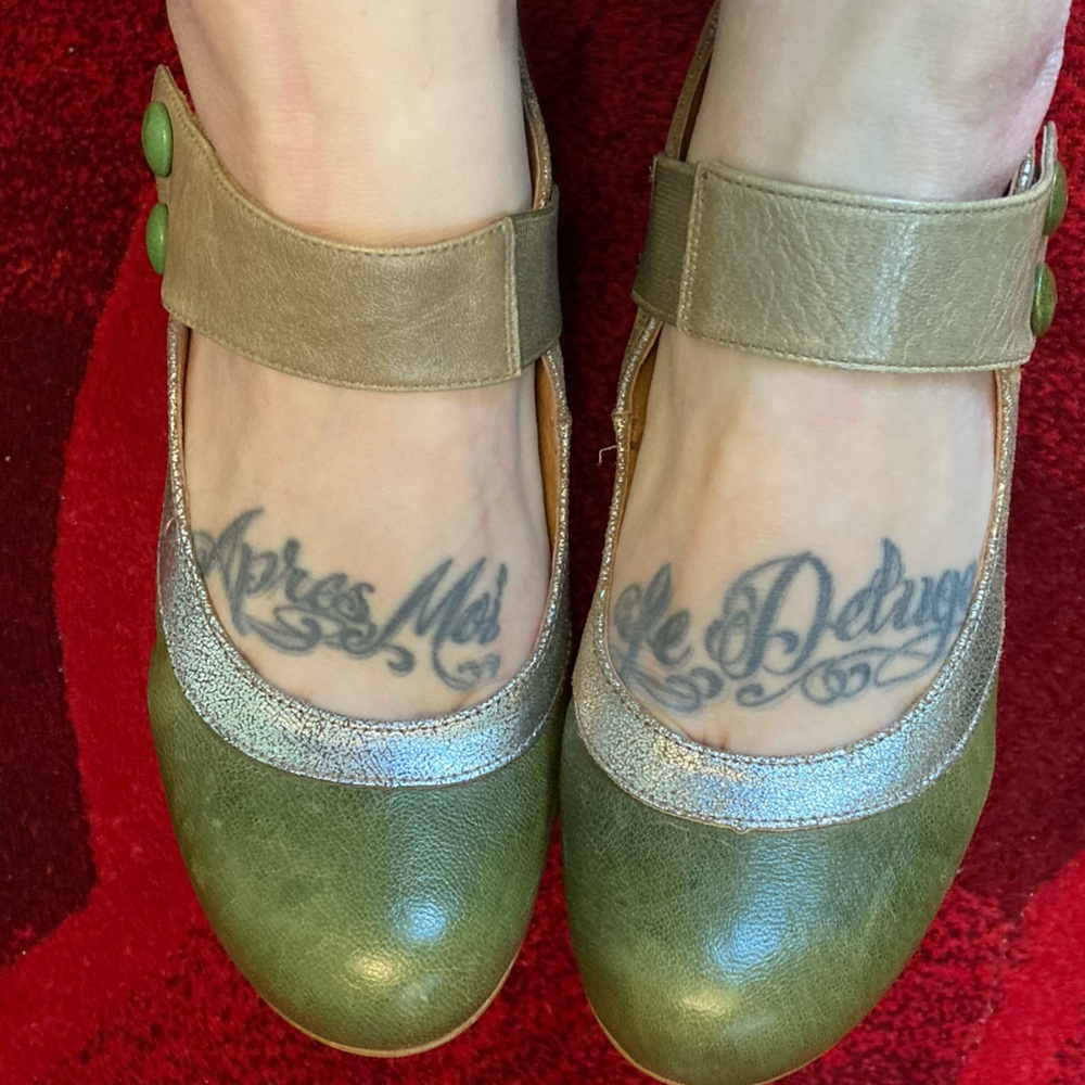 Steve Madden Green and Silver Heels Vintage y2k